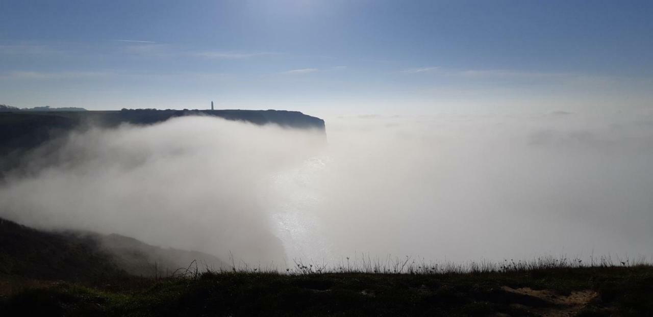 Le Tout A Pied Et Son Parking Prive Étretat Exteriér fotografie